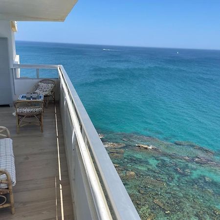 Maravilloso Apartamento En Primera Linea De Playa. Torreguadiaro Εξωτερικό φωτογραφία