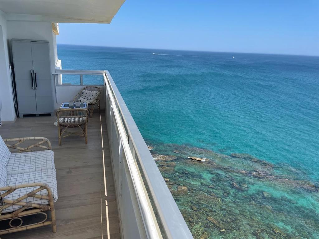 Maravilloso Apartamento En Primera Linea De Playa. Torreguadiaro Εξωτερικό φωτογραφία
