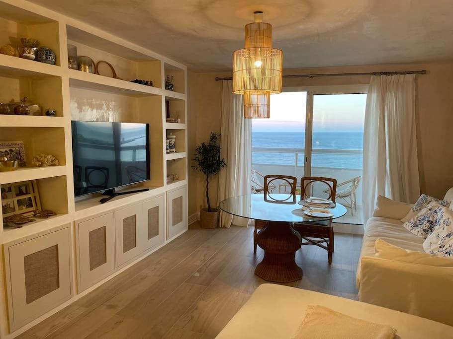 Maravilloso Apartamento En Primera Linea De Playa. Torreguadiaro Εξωτερικό φωτογραφία